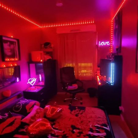 Love Room Sexy Love Cosy Lib Proche Centre Gare A Pied อุลเน-ซู-บัว ภายนอก รูปภาพ