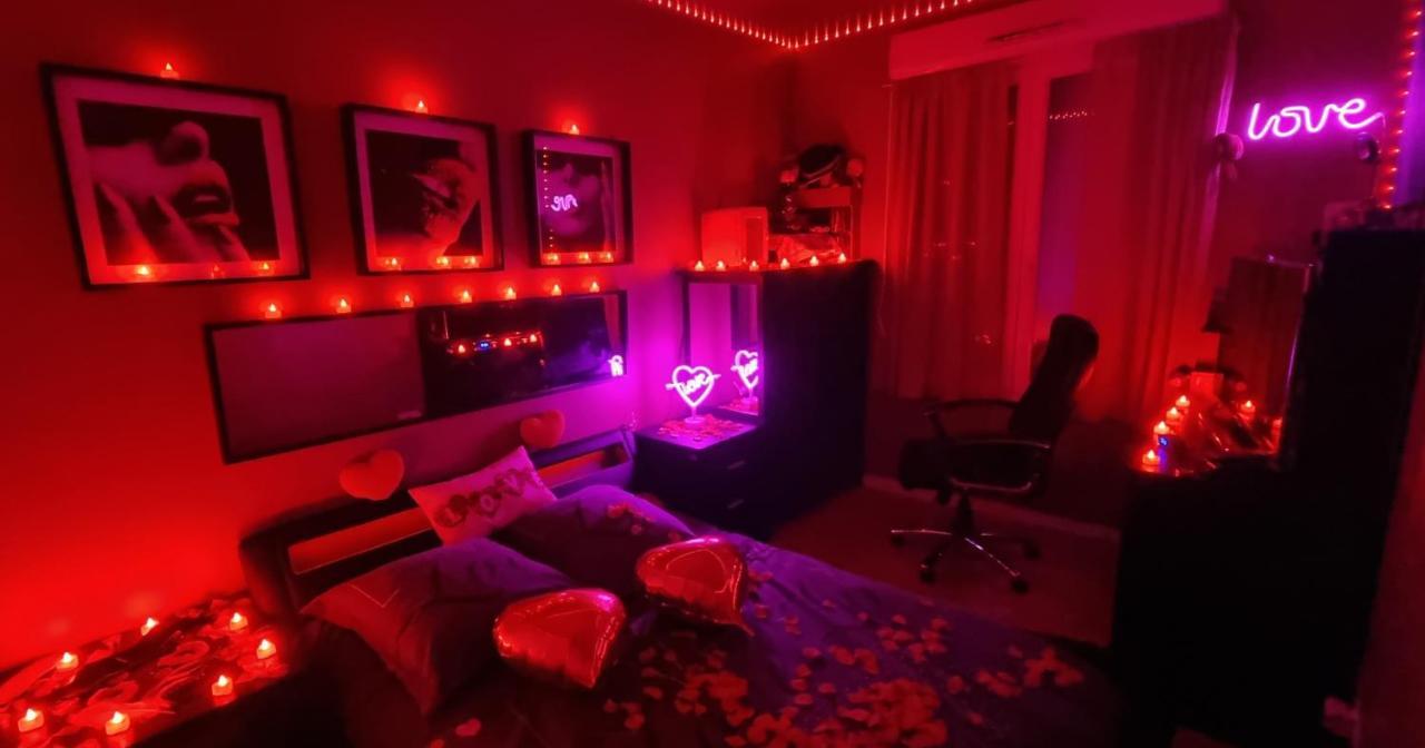 Love Room Sexy Love Cosy Lib Proche Centre Gare A Pied อุลเน-ซู-บัว ภายนอก รูปภาพ
